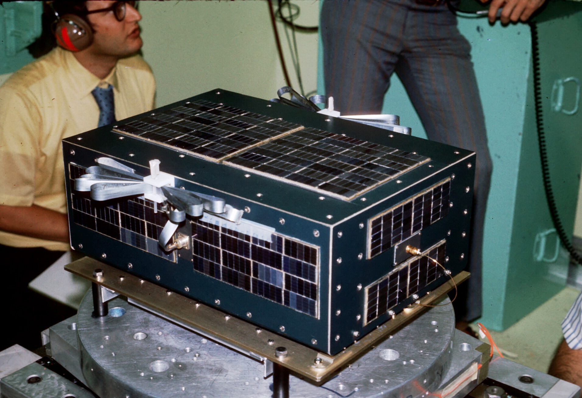 AMSAT OSCAR 6 undergoing vibration testing