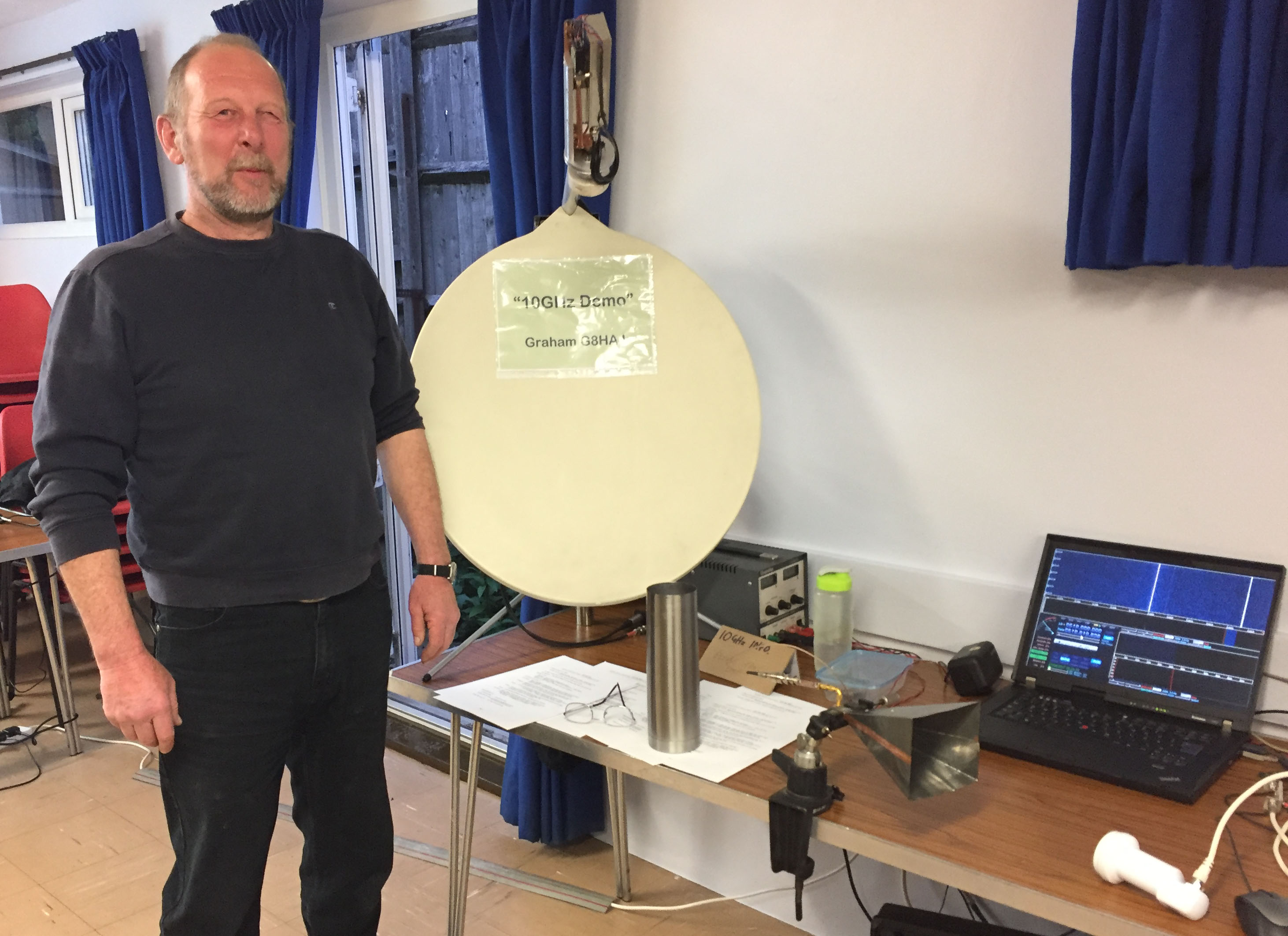 Graham G8HAJ demonstrating 10 GHz SSB