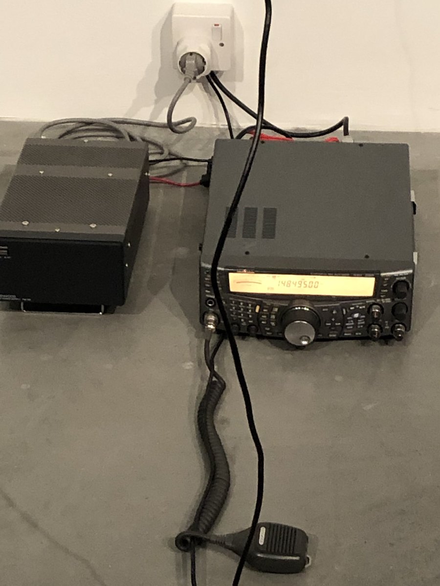 Kenwood TS-2000 used in Ten Minute Transmission at Tate Gallery - image credit Matthew Rose 2E0LJZ